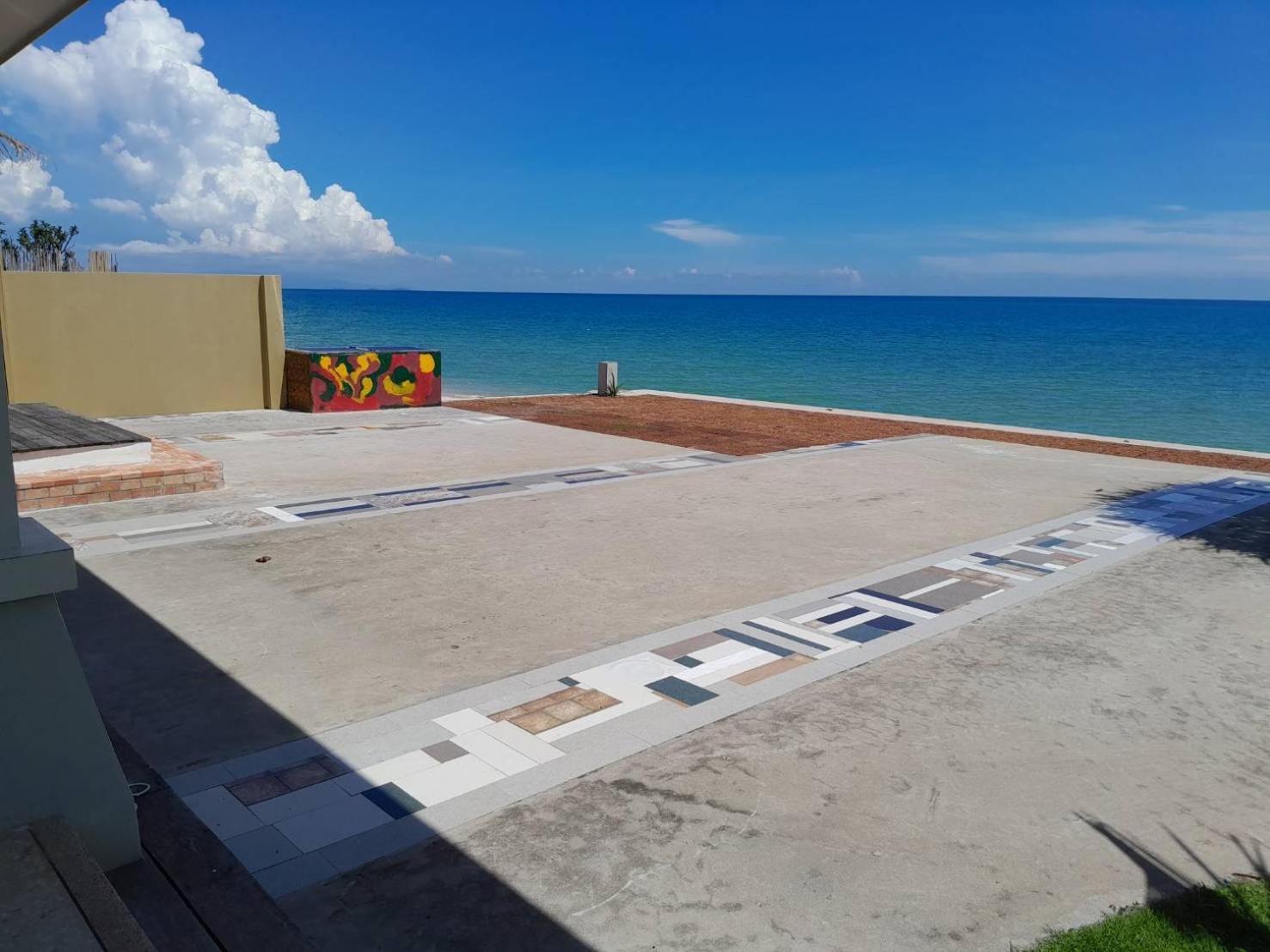 Wis Beach Khanom Exterior foto